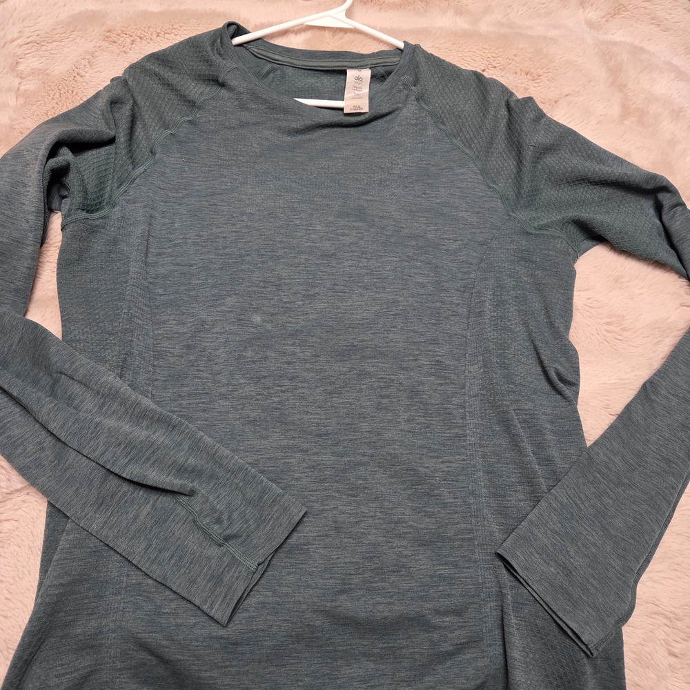 Mens Alo Green Long Sleeve Workout Top